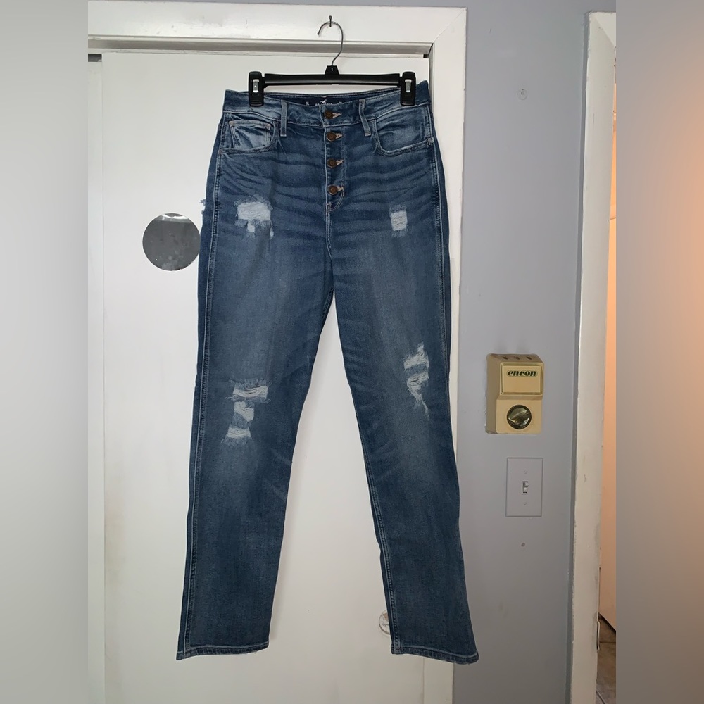 Medium wash hollister high rise ripped mom jeans